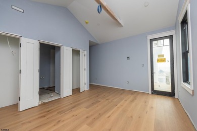 New oceanfront construction featuring 5 bedrooms and 5.5 baths - photo 20