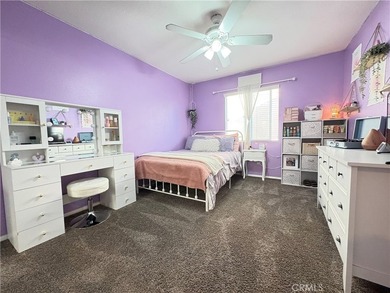Rarely available, this spacious SEVEN-bedroom, 3-bathroom - photo 36