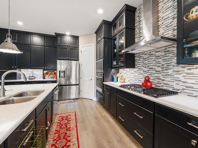Modern Living in Allendale Terrace Estate. Experience effortless - photo 11