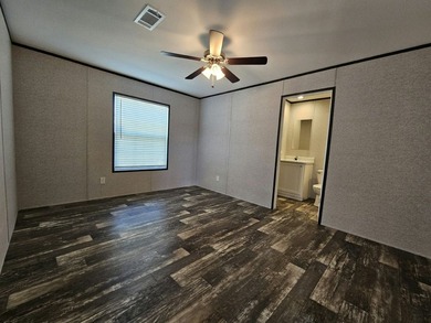 Look at this home- now available at Eagle Estates, a - photo 5