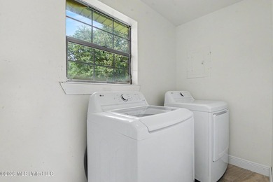 This light-filled starter home in Waveland is a must-see! - photo 17