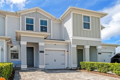 Lake Townhome/Townhouse For Sale in Kissimmee, Florida