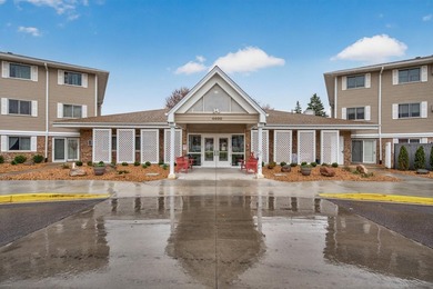 Amazing second floor unit with a private balcony overlooking a - photo 1