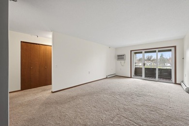 Amazing second floor unit with a private balcony overlooking a - photo 7