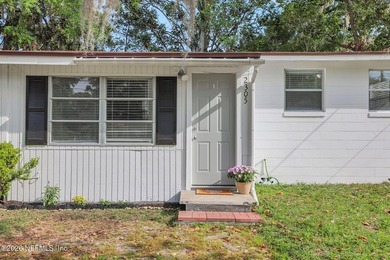 This move-in ready home has been extensively updated and - photo 8