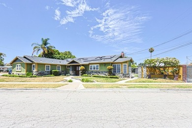Take advantage and discover this stunning, totally remodeled 3 - photo 1