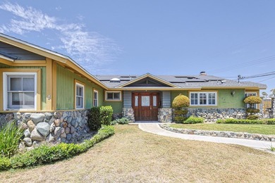 Take advantage and discover this stunning, totally remodeled 3 - photo 2