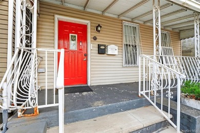 Well maintained detached three level home in the Van Nest - photo 6