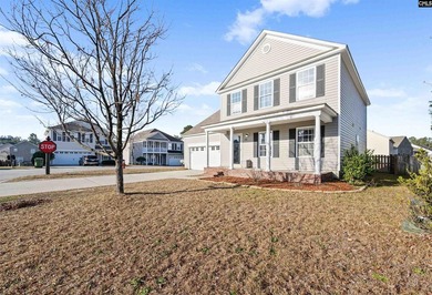 Welcome home to 492 Denman Loop in the highly sought-after Lake - photo 3