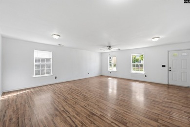 Welcome home to 492 Denman Loop in the highly sought-after Lake - photo 4