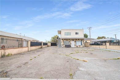 Excellent investment opportunity in Santa Ana! This - photo 1