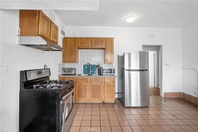 Excellent investment opportunity in Santa Ana! This - photo 8