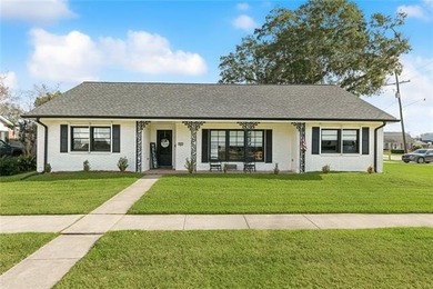 Lake Pontchartrain Home For Sale in Metairie Louisiana
