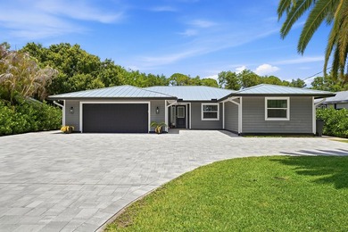 St. Lucie River Home For Sale in Palm City Florida