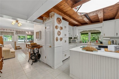 Escape to the beauty and tranquility of country living with this - photo 14