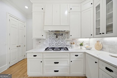 Looking for a luxury 5-plus bedroom home in Alpharetta / Johns - photo 19