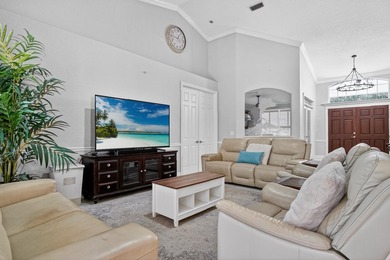 Looking for space for everyone & every thing? This fully - photo 6