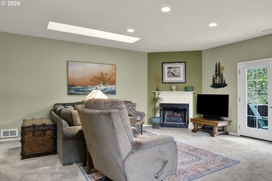 Tucked away & private on a wooded knoll in Heceta South, this - photo 11