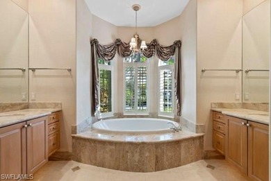 Discover the pinnacle of coastal luxury in this stunning 4 - photo 12