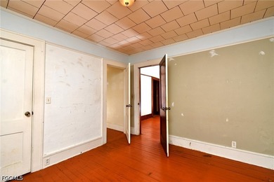 Charming single family home located near downtown Ft Myers! - photo 14