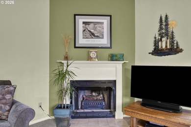 Tucked away & private on a wooded knoll in Heceta South, this - photo 15