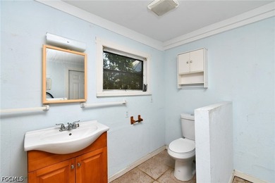Charming single family home located near downtown Ft Myers! - photo 18