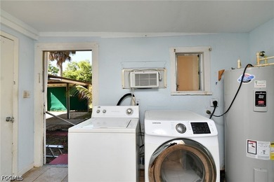 Charming single family home located near downtown Ft Myers! - photo 19