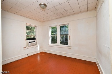 Charming single family home located near downtown Ft Myers! - photo 21