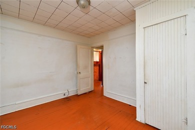 Charming single family home located near downtown Ft Myers! - photo 22
