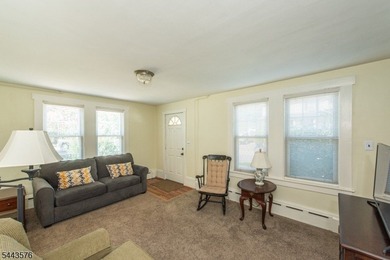 Welcome home to this delightful 3 Bedroom 1 Bath storybook - photo 7