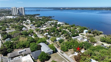 Charming single family home located near downtown Ft Myers! - photo 32