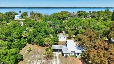 Charming single family home located near downtown Ft Myers! - photo 46