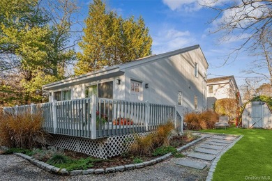 NEW IN NORTH SEA 3BR 2BA $999,000 + 3 WATER ACCESSES Low Taxes - photo 2