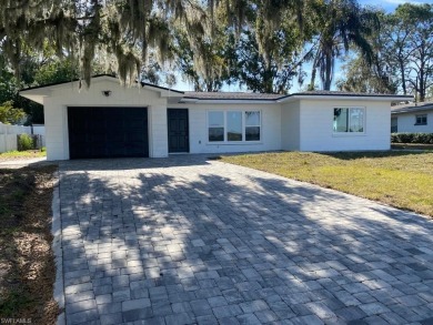 Lake Home For Sale in Winter Haven, Florida