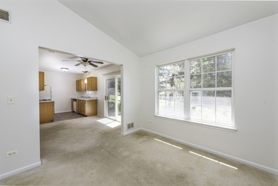 Welcome home to this beautifully maintained and move-in-ready - photo 13