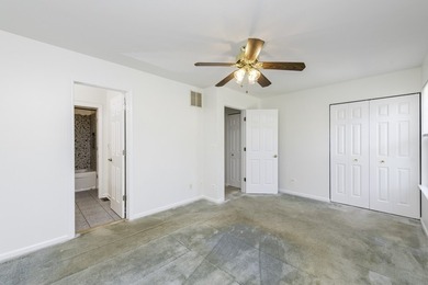 Welcome home to this beautifully maintained and move-in-ready - photo 18