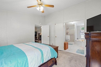 Beautifully maintained, 527 Grapevine Street, a charming - photo 18