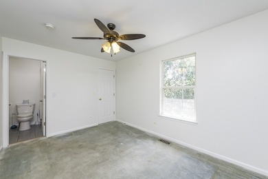 Welcome home to this beautifully maintained and move-in-ready - photo 20