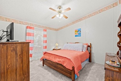 Beautifully maintained, 527 Grapevine Street, a charming - photo 24