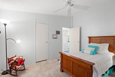 Beautifully maintained, 527 Grapevine Street, a charming - photo 26