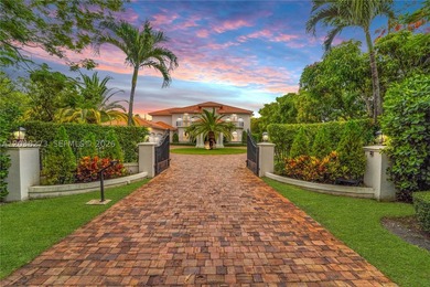 Situated on a spectacular 1.25-acre corner estate in the heart - photo 1