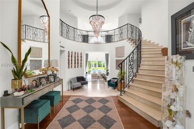 Situated on a spectacular 1.25-acre corner estate in the heart - photo 6