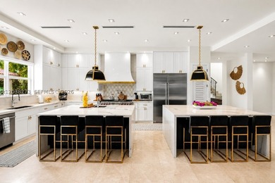 Situated on a spectacular 1.25-acre corner estate in the heart - photo 10
