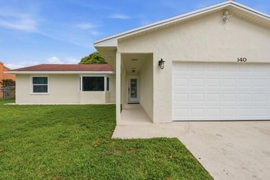 Welcome to your ultimate South Florida oasis! Nestled in the - photo 4