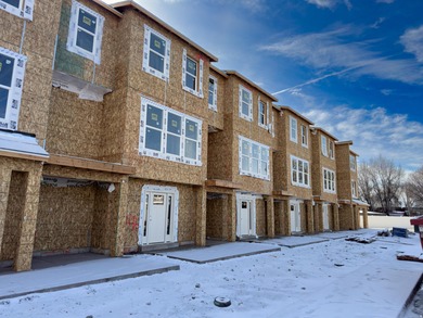 Utah Lake Townhome/Townhouse For Sale in Pleasant Grove Utah