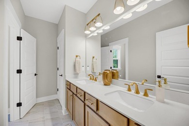 Welcome home to the beautiful Maywood II floorplan! This wide - photo 16