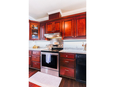 Welcome home to this beautifully maintained 4 bedroom,2 bath - photo 22