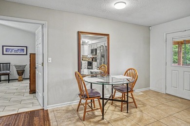 Welcome to this beautifully maintained spacious 3 bedroom, 2 - photo 30