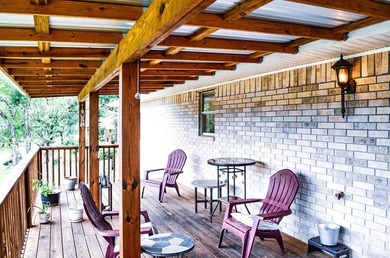 Welcome to this beautifully maintained spacious 3 bedroom, 2 - photo 36