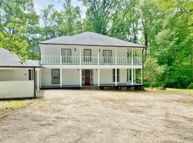 Lake Home For Sale in Saint Francisville, Louisiana